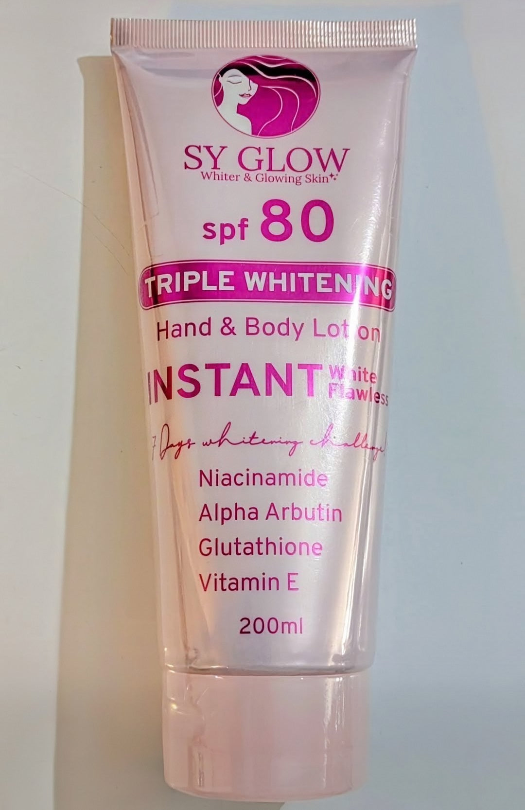SY GLOW TRIPLE WHITENING HAND & BODY LOTION SPF80 (200ML)