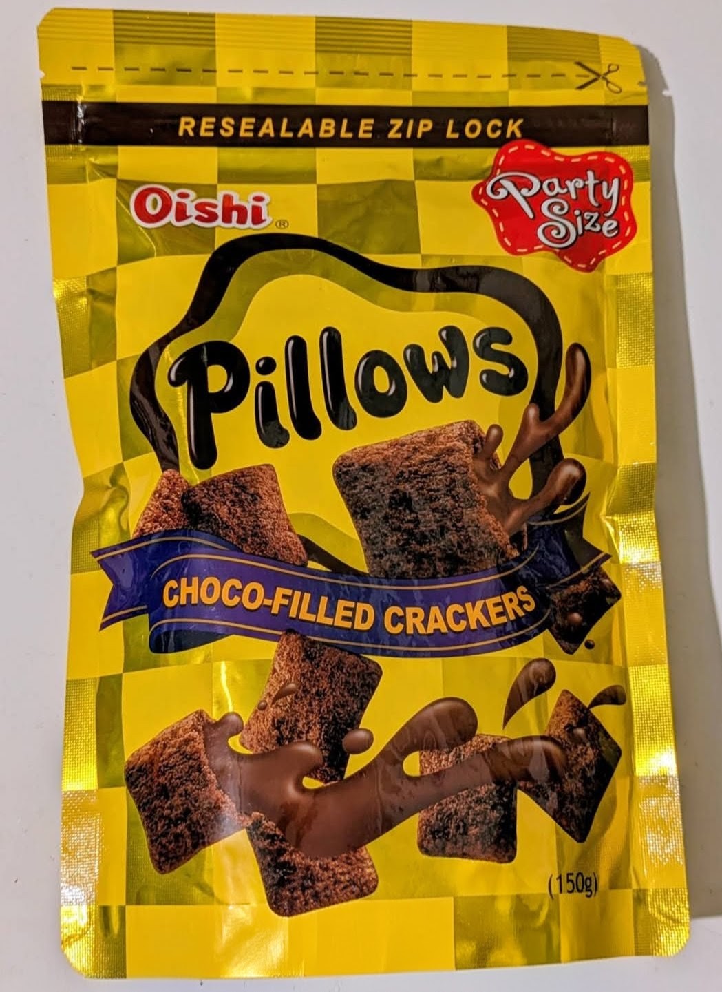 OISHI PILLOWS CHOCO-FILLED CRACKERS (PARTY SIZE)